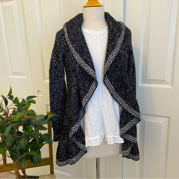 Cascading Cardigan Black White, SO SOFT - Picture 9 of 13